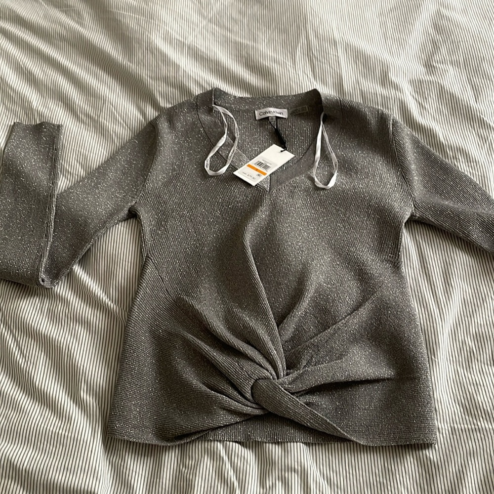 calvin klein v-neck long sleeve top